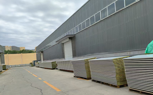 玉树彩钢夹芯板